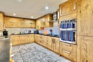 Kitchen- click for photo gallery